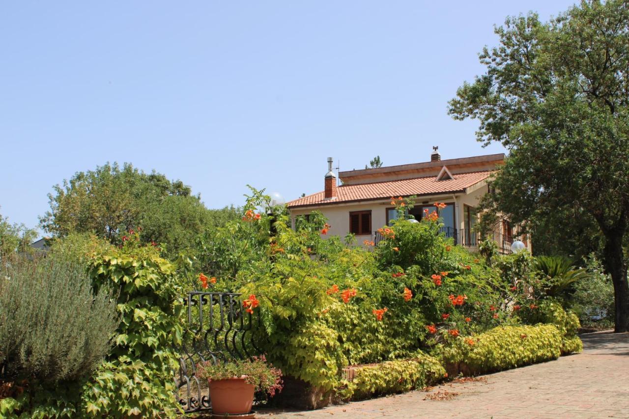 Villa Failla Castelbuono  Luaran gambar