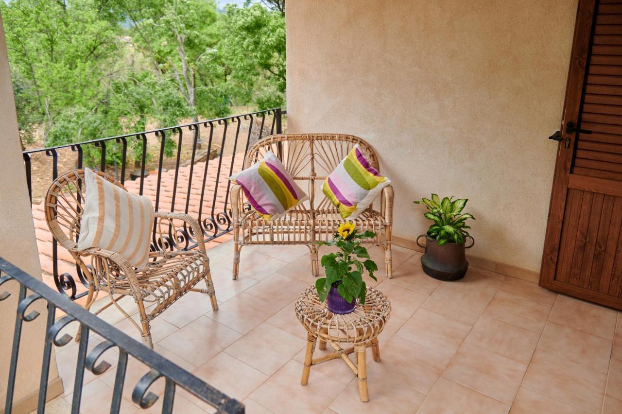 Villa Failla Castelbuono  Luaran gambar