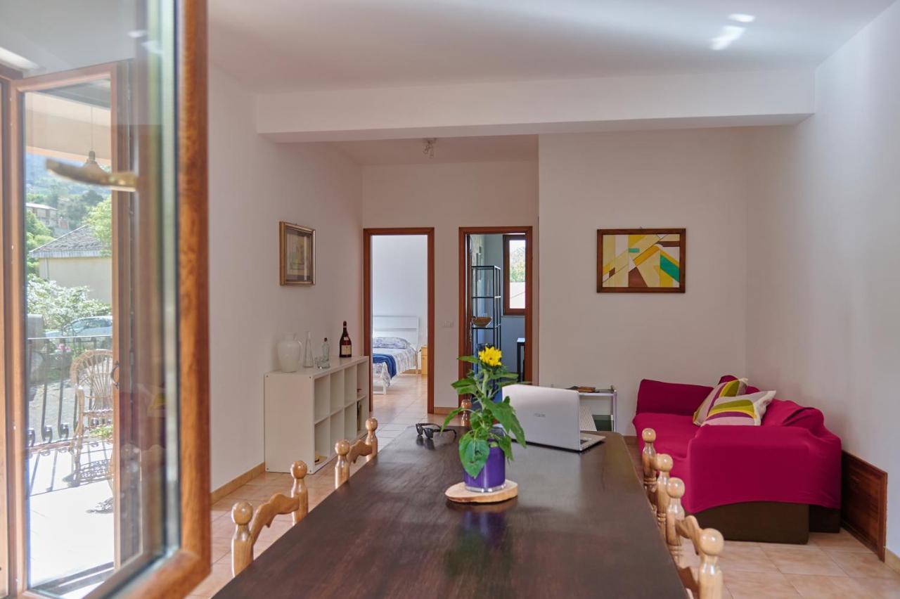 Villa Failla Castelbuono  Luaran gambar