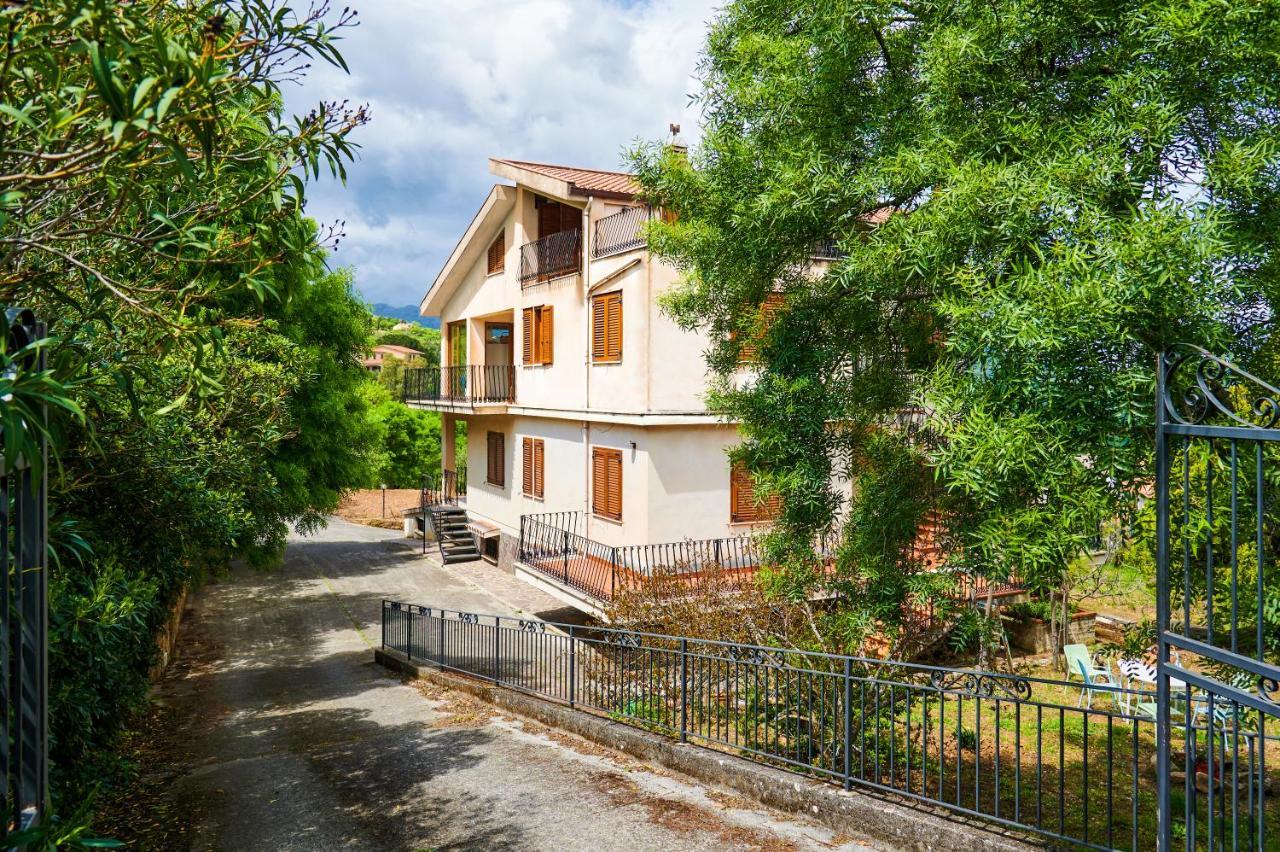Villa Failla Castelbuono  Luaran gambar
